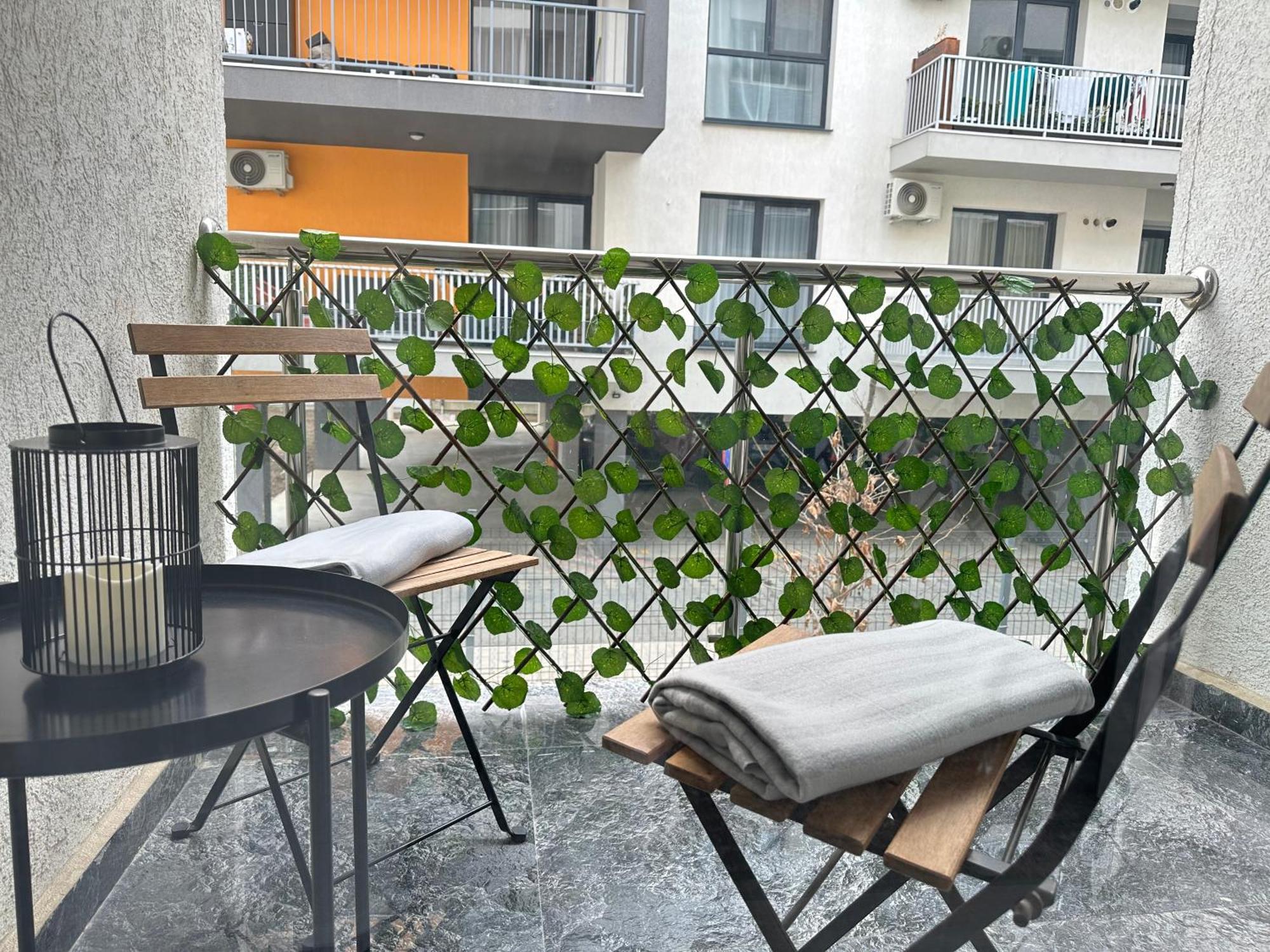 Garsoniera In Complex Rezidential Lägenhet Bukarest Exteriör bild
